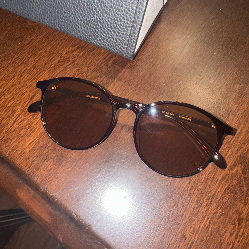 Classic Cat’s Eye Brown Sunglasses